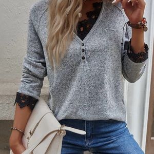 NWT! Vrkufie Gray Lace Button-Front Long-Sleeve Top